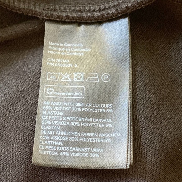 H & M Basic Long Sleeve Dress with Low Pockets Size XS, Black - Picture 5 of 8